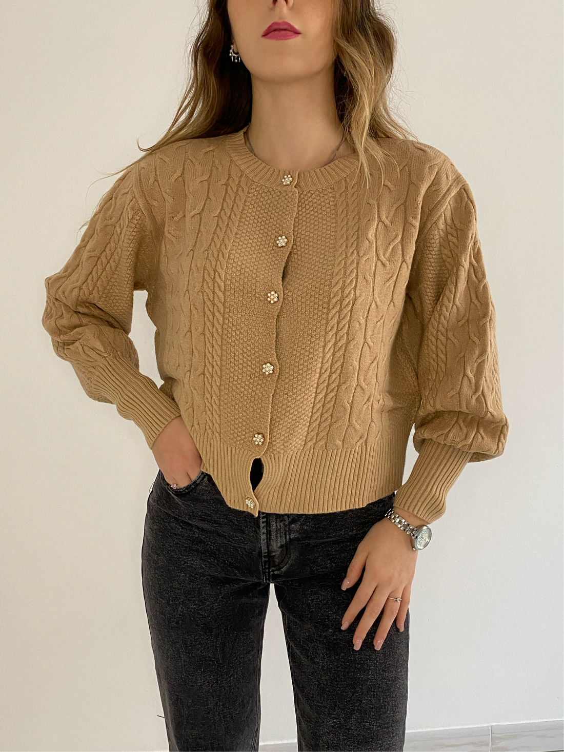 cardigan bottoni fiori beige